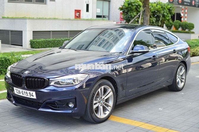 BMW 3 Series 2016 320i GT - 68000 km