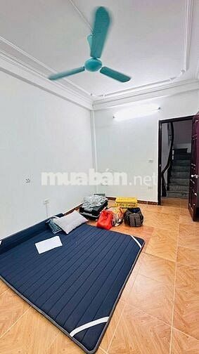 Cho Thuê nhà riêng Ngõ Trại Cá - 30M2 - 4 tầng - 10.5 tr