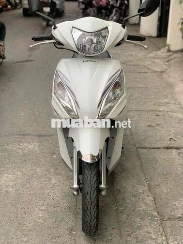 honda vision trắng máy ngon, xe. như mới
