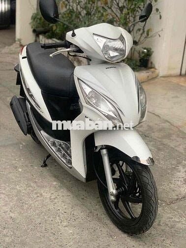 honda vision trắng máy ngon, xe. như mới