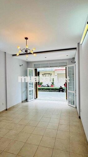 Nhà Mặt Tiền Nội Bộ Cảm Lổ P4 Q8 DT 4x15m57 . 2 lầu sân thượng