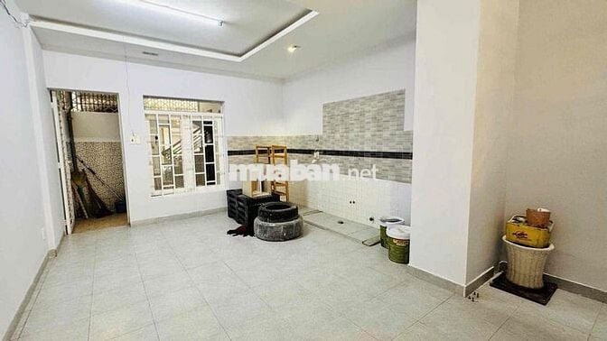 Nhà Mặt Tiền Nội Bộ Cảm Lổ P4 Q8 DT 4x15m57 . 2 lầu sân thượng