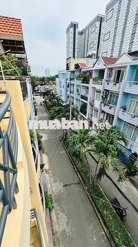 Nhà Mặt Tiền Nội Bộ Cảm Lổ P4 Q8 DT 4x15m57 . 2 lầu sân thượng