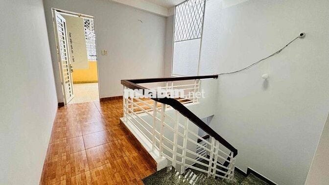 Nhà Mặt Tiền Nội Bộ Cảm Lổ P4 Q8 DT 4x15m57 . 2 lầu sân thượng