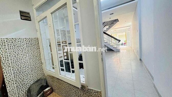 Nhà Mặt Tiền Nội Bộ Cảm Lổ P4 Q8 DT 4x15m57 . 2 lầu sân thượng