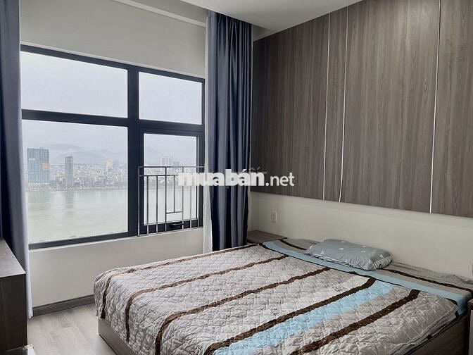 Cho thuê căn hộ 2PN CC Monarchy, view sông Hàn, Full nội thất