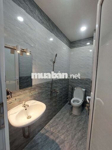 Nha ban .chinh chu shr.hoan cong đay đu