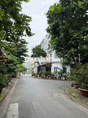 Cho thuê nhà mới sạch sẽ diện tích rộng Gò Vấp