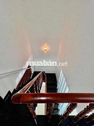 Nhà Mới Sạch Sẻ DT 110m2 1Trệt 1Lầu 2Pn 2Wc Sân Xe Máy Gần Uỷ Ban TX