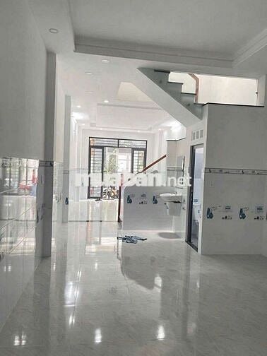 Nhà LÊ VĂN QUỚI [4x15, 1 lầu, 2pn, 2toilet] 10tr/tháng