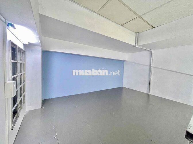 Cho thuê duplex bancol , cửa sổ trời gần đại học VLU cs3