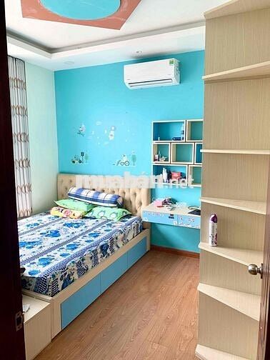 PASS GẤP. 86m2 (2pn,2wc) full nội thât.Còn nữa tháng em cho ở miễn phí