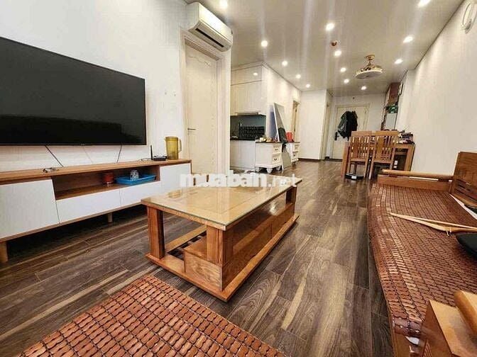 Bán căn hộ chung cư KĐT Việt Hưng 73m view đẹp nội thất đẹp 5,9 tỷ