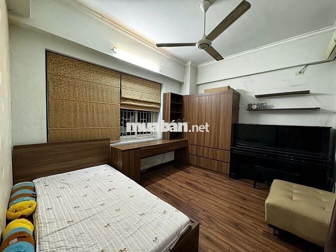 Cho thuê chung cư 230 Lạc Trung -127m2 - 4 ngủ - giá 18 triệu