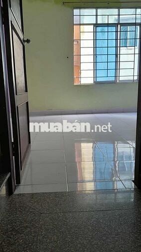 Chính chủ cho thuê lâu dài,4mX8m 4 tầng, 3p.ngủ, 3 vs ngay BXMiền Tây