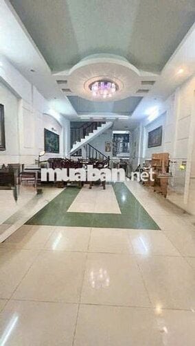 Nhà MTKD đối diện AEON Mall Tên Lửa