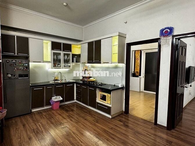 Cho thuê chung cư 230 Lạc Trung -127m2 - 4 ngủ - giá 18 triệu