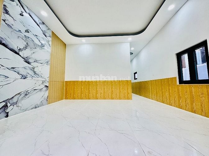 Nhà Hiệp Phú gần 100m², hẻm thông, 3pn, sân trước vào ở ngay