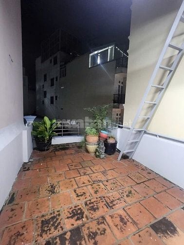 BÁN NHÀ HẺM XE HƠI TRÁNH ĐƯỜNG LÝ THƯỜNG KIỆT QUẬN TÂN BÌNH 