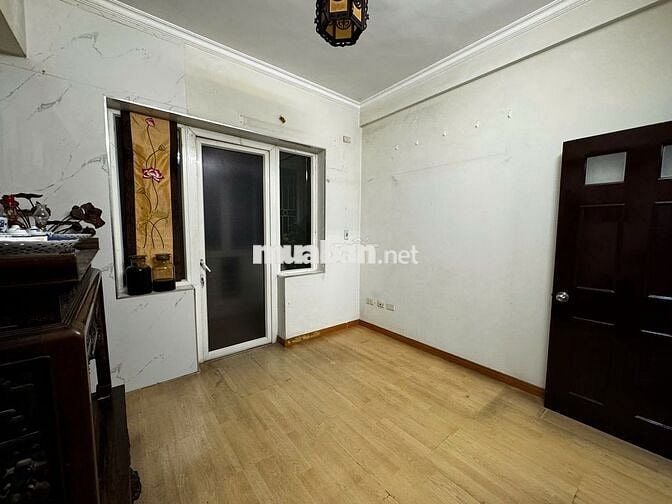 Cho thuê chung cư 230 Lạc Trung -127m2 - 4 ngủ - giá 18 triệu