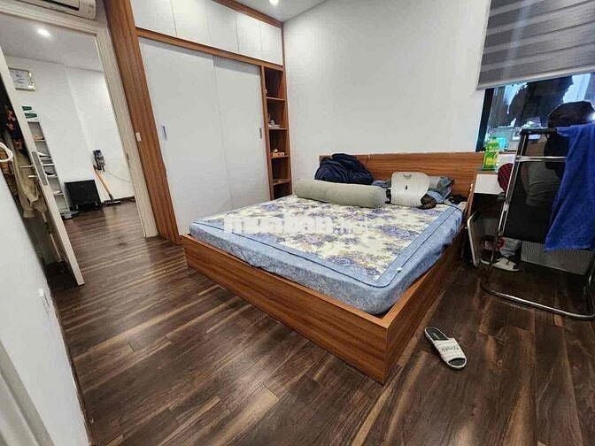 Bán căn hộ chung cư KĐT Việt Hưng 73m view đẹp nội thất đẹp 5,9 tỷ