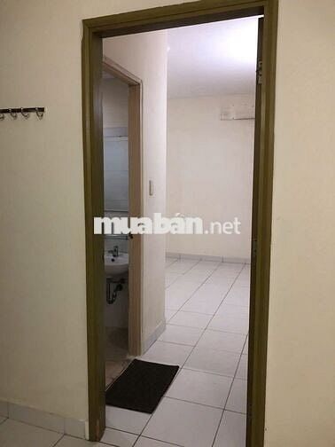 Cho thuê căn hộ cc HQC Hóc Môn 2PN. 2 TL, 1 PK