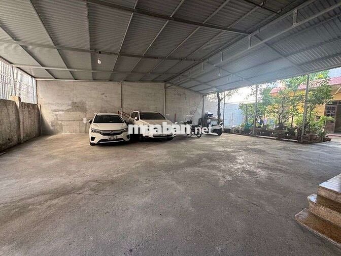 Chính chủ bán nhanh lô đất cực đẹp tại Ngọc Thụy
DT 50m² – Giá 12.5 tỷ