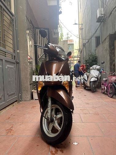 Honda Lead màu Nâu