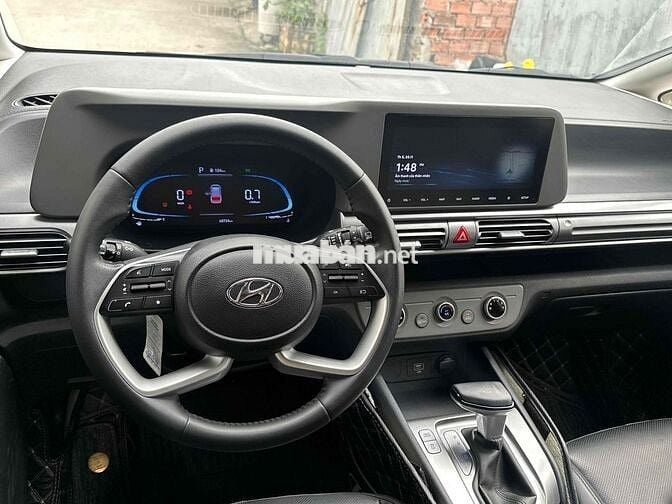 Đi gia đình chọn xe tiết kiệm, màu đẹp dễ nhìn