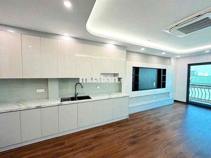 📢📢📢 Nhà 42m2 x 6 Tầng Đối Diện Aeon Long Biên - Gara Ô Tô - 13.5 tỷ