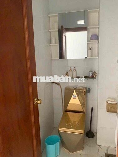 Cho thuê nhà hẻm xe hơi đường Phạm Văn Chí Q6