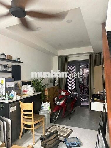 Cần Bán Gấp Căn Nhà Nguyễn Thị Minh Khai , Quận 1