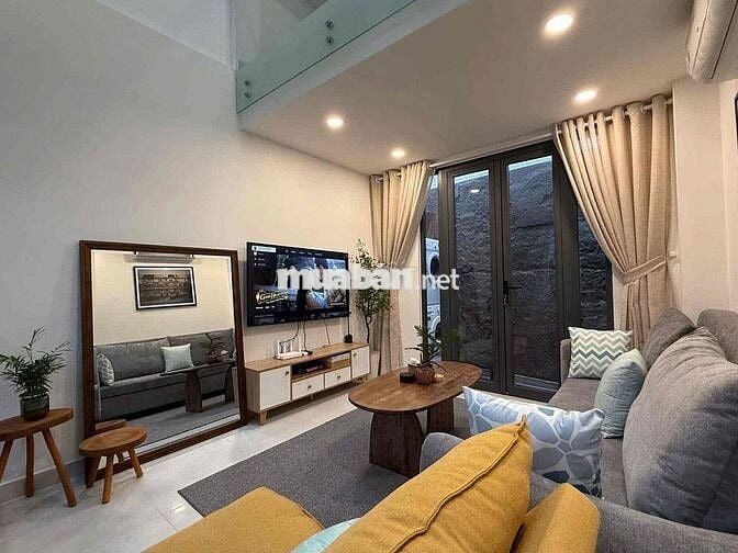 Cần Bán Gấp Căn Nhà Nguyễn Thị Minh Khai , Quận 1