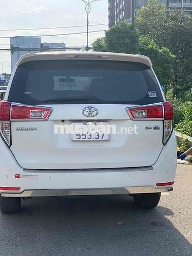 Toyota Innova 2.0E Trắng