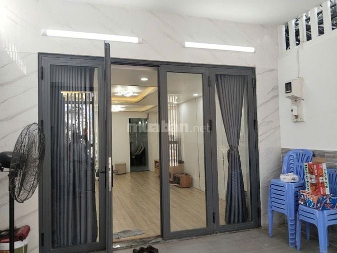 Gấp;gấp bán căn mặt tiền xe tải quay đầu 80m2 giá 8ty6 lầu đúc BTCT