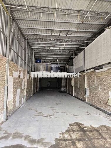 CHO THUÊ KHO 8X20(160M2) ĐỐI DIỆN AEON TÂN PHÚ HẺM XE TẢI,ĐIỆN 3 PHA