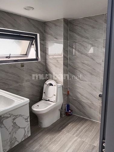 Gấp;gấp bán căn mặt tiền xe tải quay đầu 80m2 giá 8ty6 lầu đúc BTCT