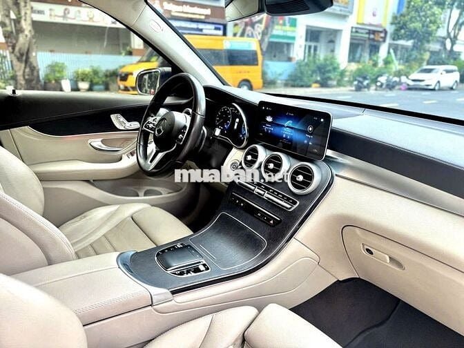 Mercedes GLC300 AMG 4MATIC 2022 Xám Kem