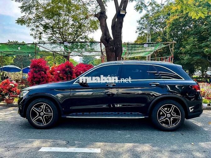 Mercedes GLC300 AMG 4MATIC 2022 Xám Kem