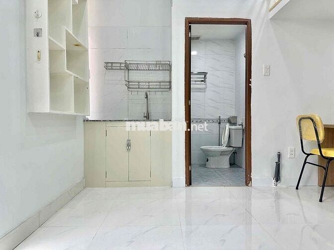 PHÒNG CÓ GÁC BAN CÔNG PHƯỜNG 15 TÂN BÌNH