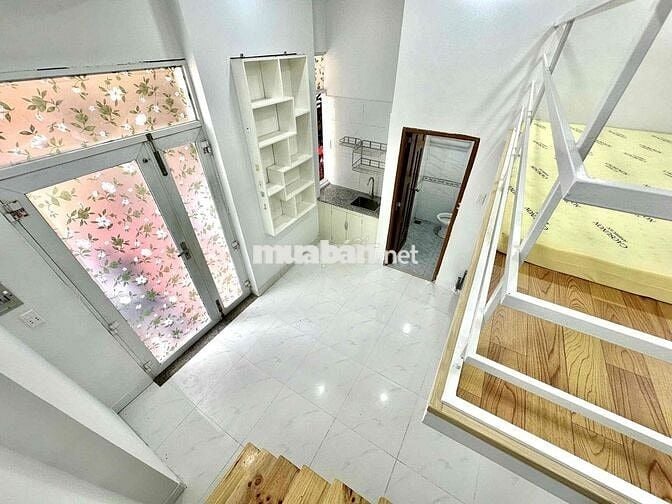 PHÒNG CÓ GÁC BAN CÔNG PHƯỜNG 15 TÂN BÌNH