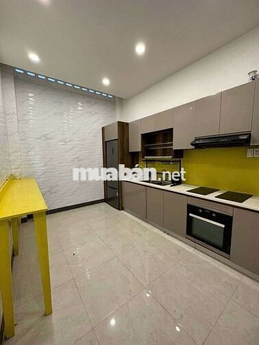 Hẻm Xe Tải 4Tầng 6PN 7WC DT40tr Sổ Đẹp dân trí cao