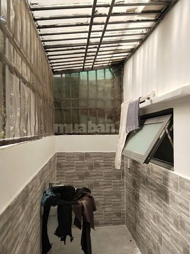 Gấp;gấp bán căn mặt tiền xe tải quay đầu 80m2 giá 8ty6 lầu đúc BTCT