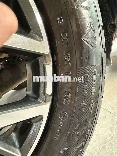 Kia Seltos 2022 Deluxe 1.4 Turbo, màu đỏ,10.800 km