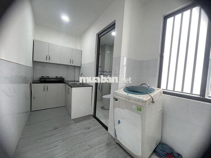 Căn hộ dịch vụ, cách chân cầu Bình Triệu 100m, 65m2, full nội thất