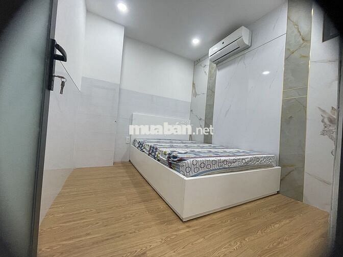 Căn hộ dịch vụ, cách chân cầu Bình Triệu 100m, 65m2, full nội thất