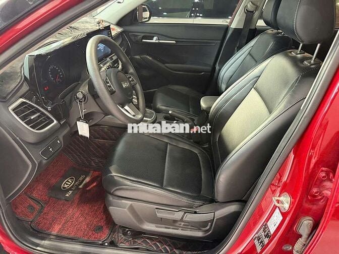 Kia Seltos 2022 Deluxe 1.4 Turbo, màu đỏ,10.800 km