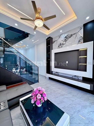 NHÀ NGỘP Q3, 3TY790 dọn vào nhà ở ngay, full nội thất, trung tâm SG,LH