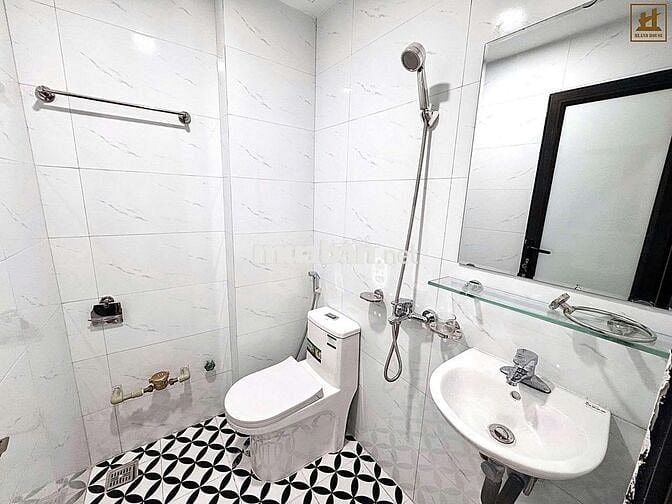 Cho thuê căn hộ đẹp trung tâm Thanh Xuân đầy đủ đồ giá tốt