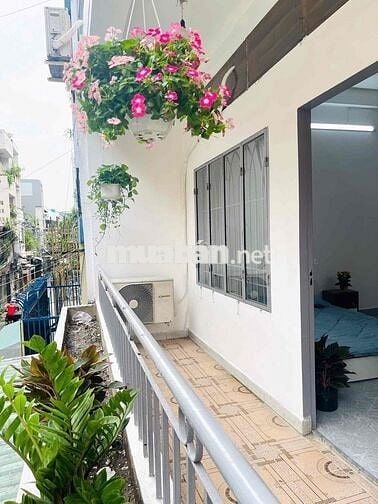 Căn Hộ Ban công Rộng 40m2 ngay Khu K300 - Nguyễn Thái Bình - Lotte